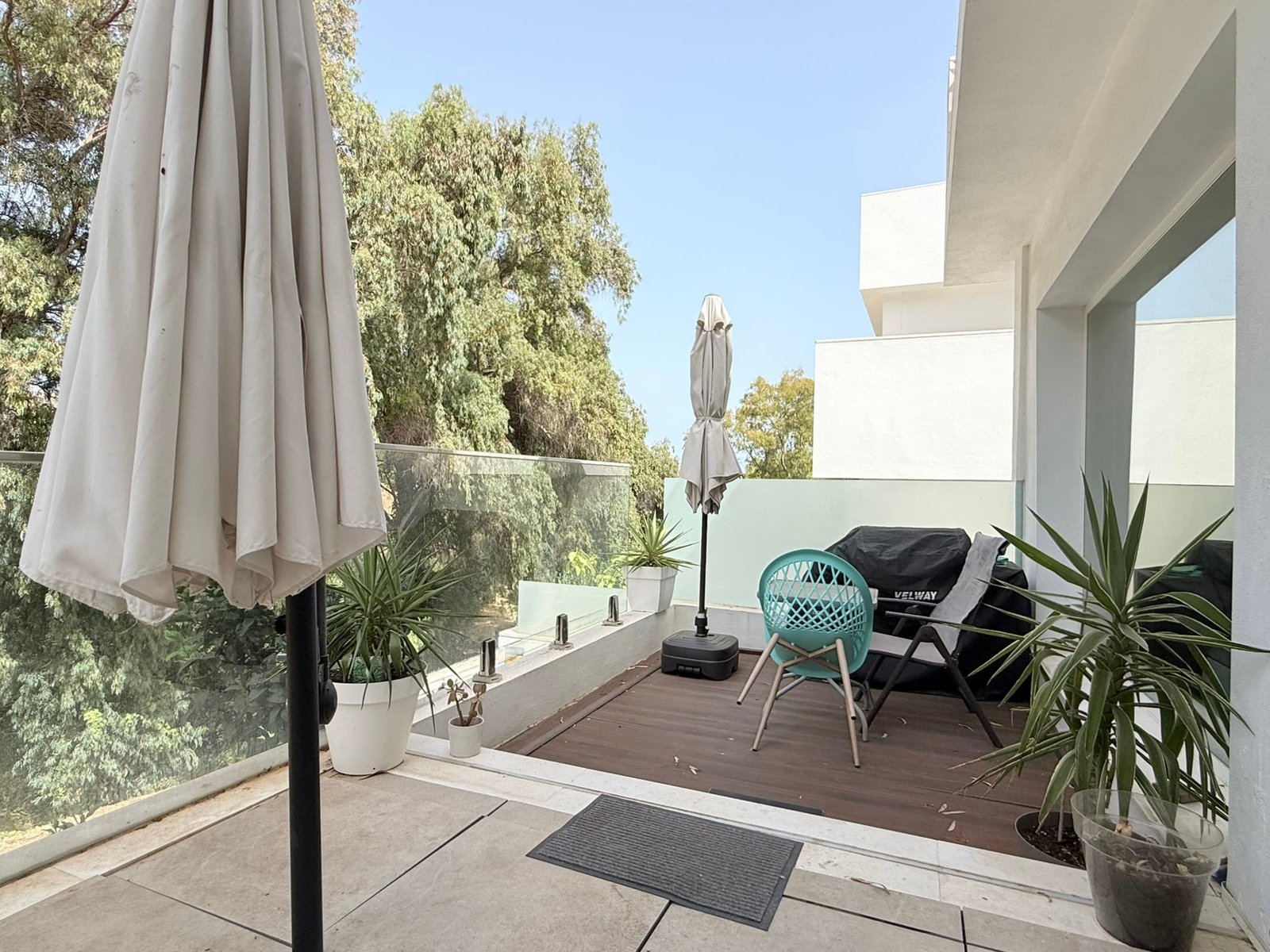 6CAA2765-5BEC-41CC-865E-26ED4FF9B356