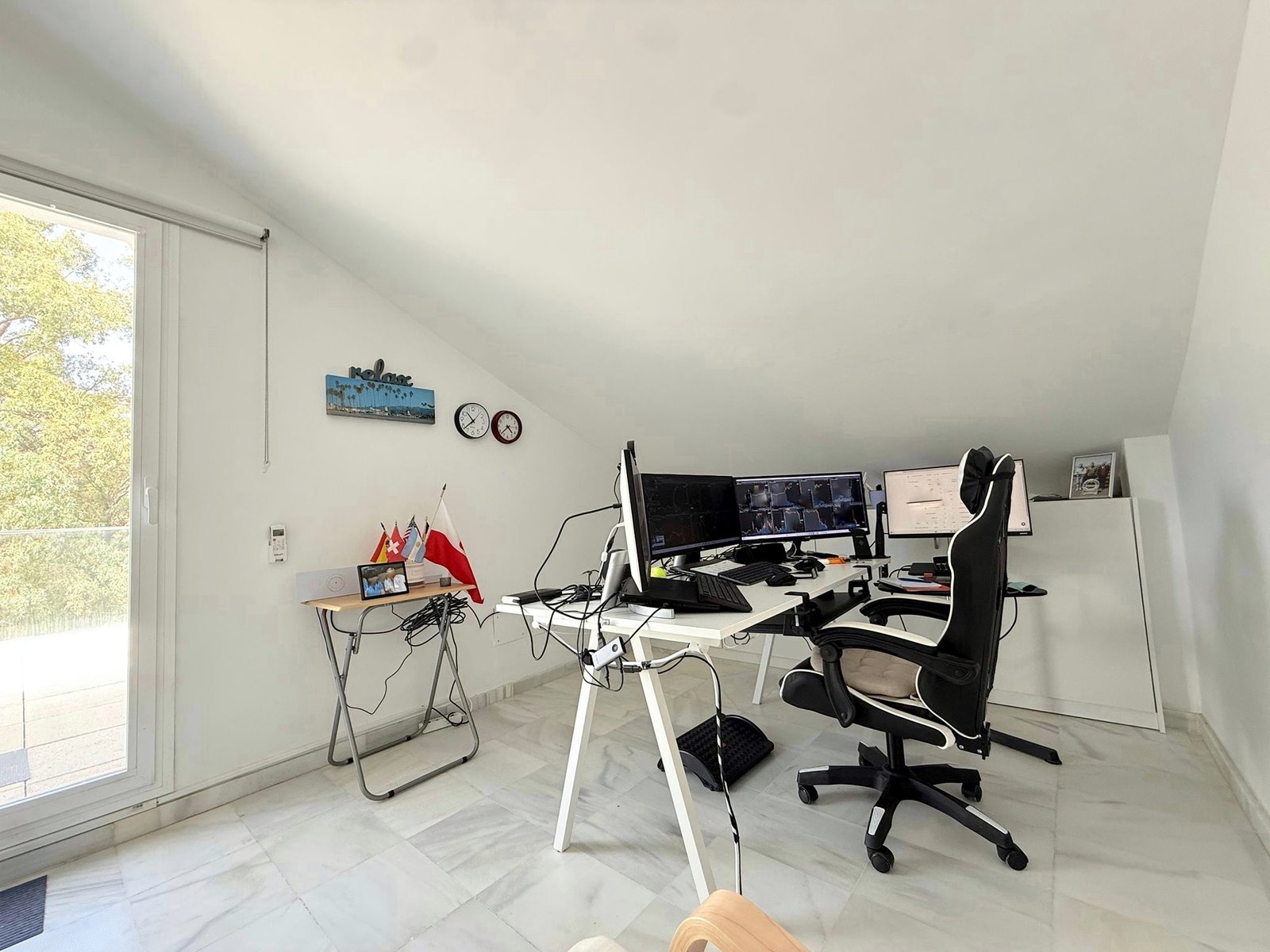 C5E16458-DE56-449D-96F4-B5DCF632BDE1